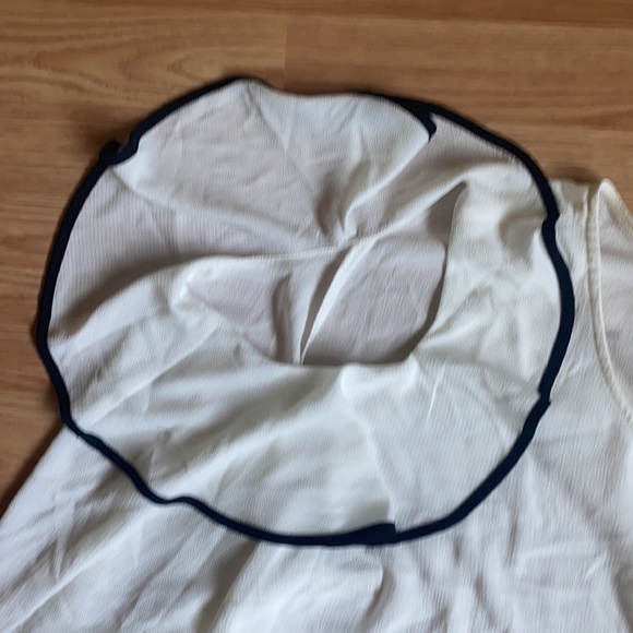 Lane Bryant Size 22 Blouse - Picture 2 of 4